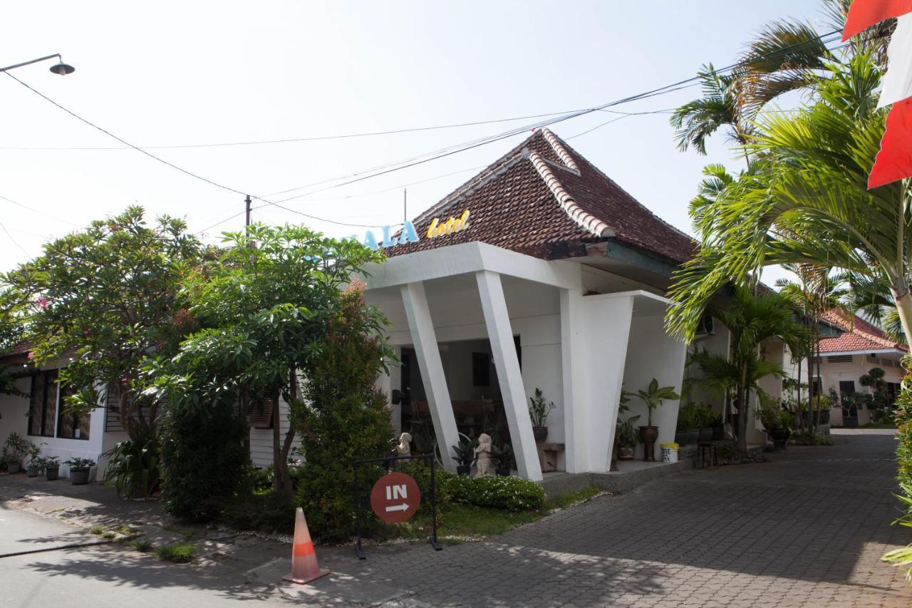 Reddoorz Plus Near Mall Roxy Banyuwangi Banyuwangi  Exteriör bild